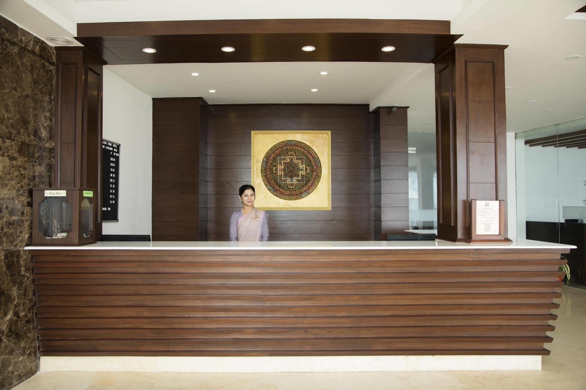 Himalayan Front Hotel By Kgh Group Pokhara Dış mekan fotoğraf